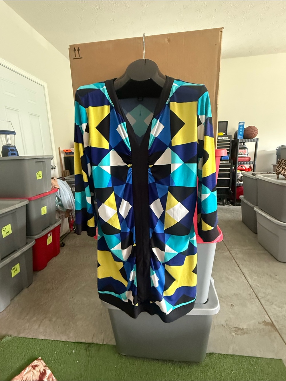 Geometric Print V-Neck Women's Blouse in Blue and Yellow p83